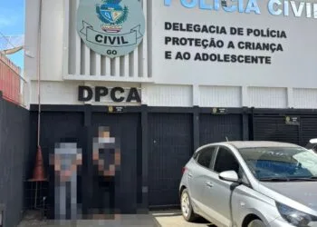 DPCA de Anápolis prende casal investigado por violência sexual contra o próprio filho
