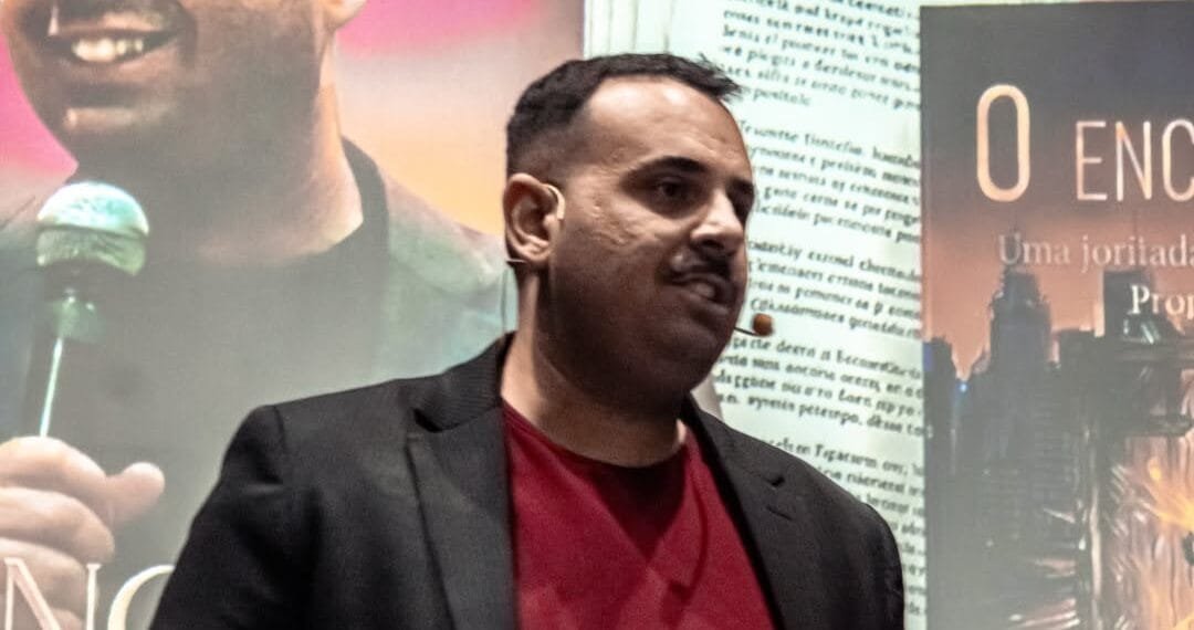 Matheus Corrêa, morador de Anápolis, lança livro que provoca reflexão sobre vazio existencial e busca por propósito