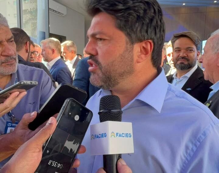 Márcio anuncia Centro de Diagnósticos 24 horas e diz que meta é reduzir filas na saúde