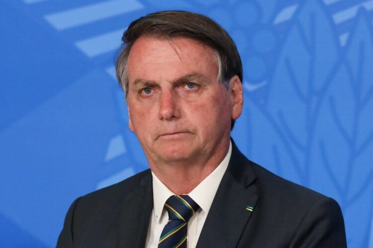 O que está por trás do novo boletim sobre Bolsonaro? Estado de saúde volta a chamar atenção após crises de soluços