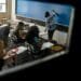 Sancionado piso salarial para professores da educação básica; mudança terá impacto de R$ 8 bi para os municípios em 2026