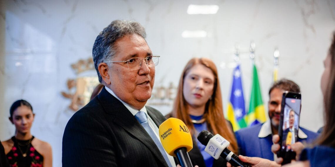 Osmar Borges assume mandato na Câmara e destaca: “Vamos focar em trabalho e projetos”