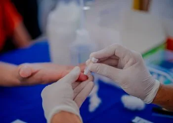 Julho Amarelo: Prefeitura intensifica ações de prevenção às hepatites virais com testes rápidos e vacinação