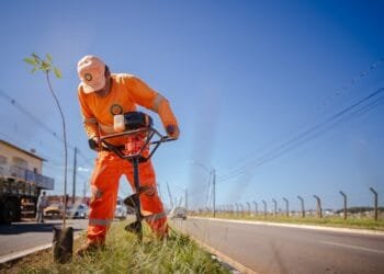 Confira os serviços de manutenção urbana executados pela Prefeitura nesta quinta (16)