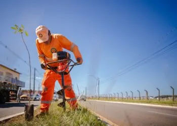 Confira os serviços de manutenção urbana executados pela Prefeitura nesta quinta (16)