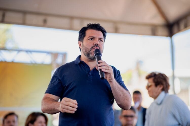 Márcio Corrêa cobra solução para o esgoto e dá ultimato à Saneago: “Ou resolve ou vamos fazer um bota fora”