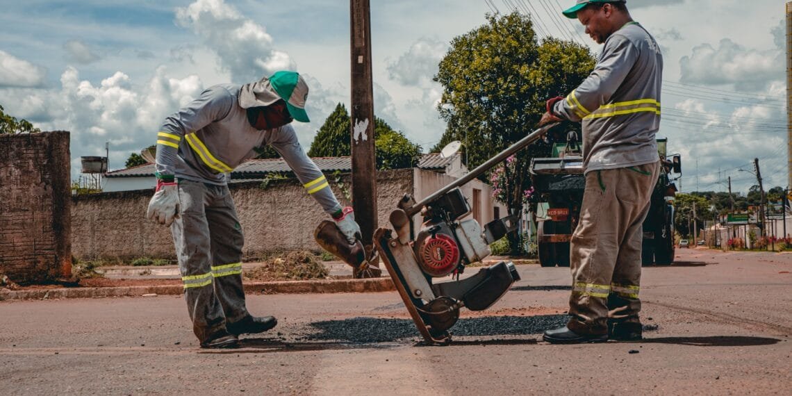 Prefeitura de Anápolis leva serviços urbanos a 26 bairros nesta quarta-feira (22)