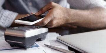 Falta de controle financeiro em tempo real atinge 12,6 milhões de empresas no Brasil