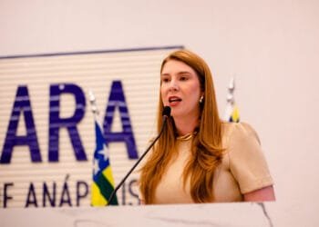 “Anápolis avança do lado certo”, diz Andreia Rezende ao destacar mais de 30 entregas realizadas em julho