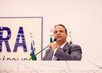 “Não há necessidade de ir a debates para se explicar”, diz Nilson Souza ao defender Daniel Vilela