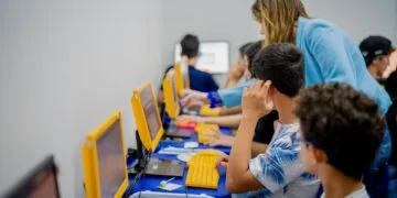 Cursos gratuitos de informática e manutenção de computadores e celulares têm inscrições abertas em Anápolis