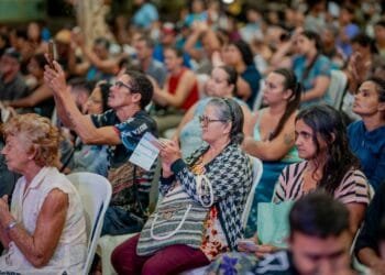 Equatorial e Prefeitura de Anápolis promovem mutirão com troca de lâmpadas, sorteio de ventiladores e curso profissionalizante