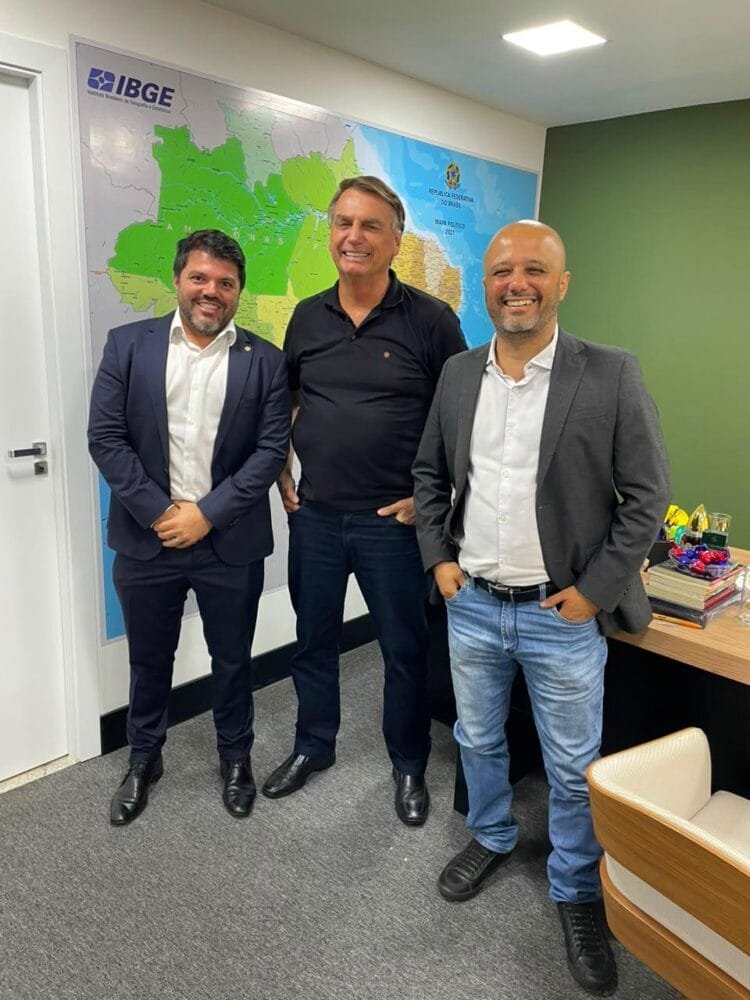 “Tenho muito orgulho de contar com esse apoio”, diz Major Vitor Hugo sobre Márcio e Carla
