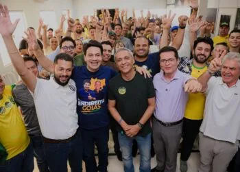 Em encontro nesta sexta-feira, Gayer recebe apoio de vereadores de 16 cidades de Goiás