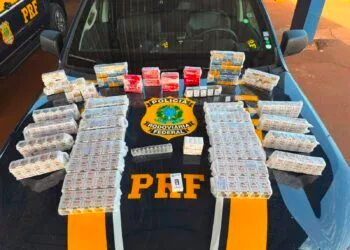 PRF apreende cerca de 1.200 ampolas de tirzepatida durante fiscalização na BR-060, em Jataí