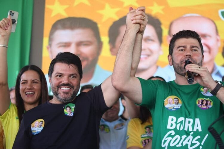 Amilton Filho inaugura comitê em Anápolis e reúne multidão ao lado de Daniel Vilela e Márcio Corrêa