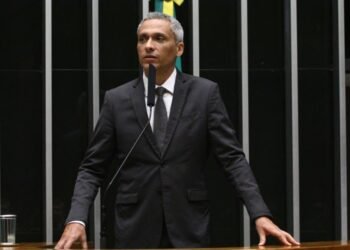 Prêmio Congresso em Foco: Goiás elege Gustavo Gayer como melhor deputado federal do estado
