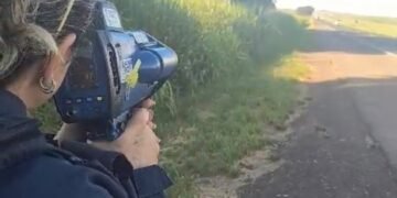 PRF flagra motorista a 205 km/h na BR-153; velocidade era quase o dobro do limite