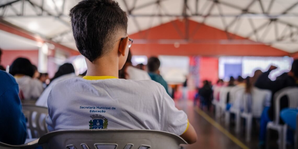 Prefeitura de Anápolis prevê pagamento de R$ 1,6 milhão para escolas municipais terem autonomia financeira