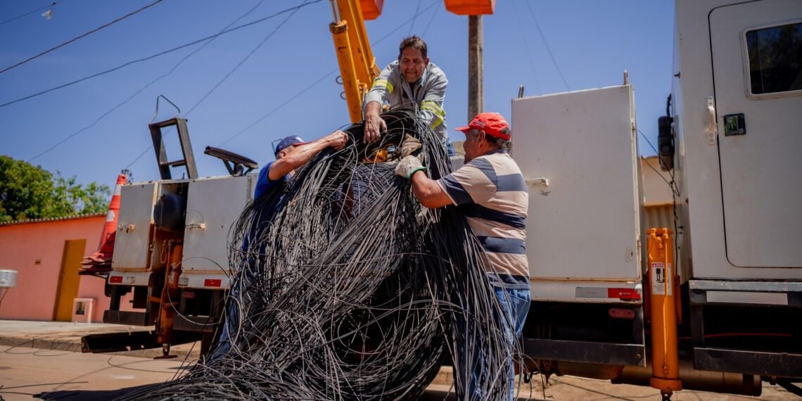 Anápolis retira 110 toneladas de fios dos postes e prepara nova etapa do Rede Segura em sete bairros