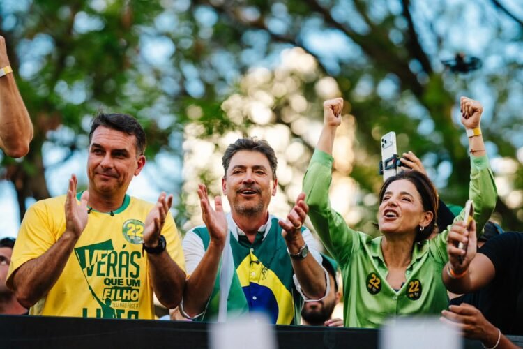 “Quem vota em Flávio tem que votar em Wilder”: presidenciável pede voto para candidato ao Governo de Goiás