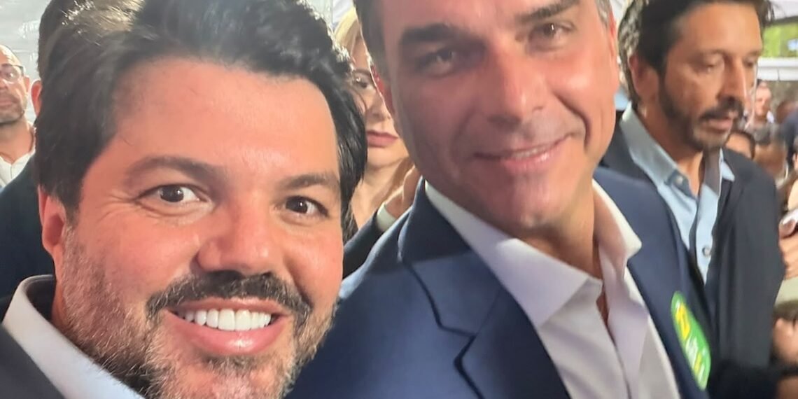 Márcio Corrêa participa de encontro com Flávio Bolsonaro, Tarcísio de Freitas e Daniel Vilela em São Paulo