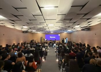 “Uma verdadeira aula de debate”: júri real reúne mais de 250 pessoas na Fama Educação