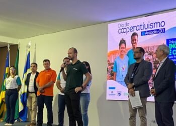 Sicredi Celeiro Centro Oeste participa de ações sociais e educativas no Dia Municipal do Cooperativismo de Anápolis-GO