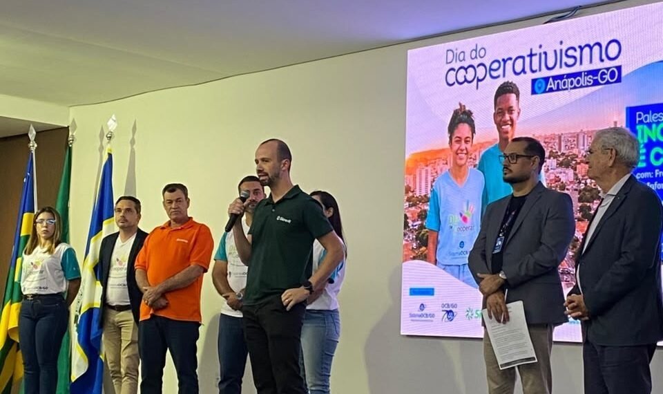 Sicredi Celeiro Centro Oeste participa de ações sociais e educativas no Dia Municipal do Cooperativismo de Anápolis-GO