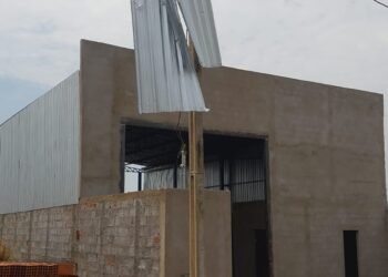 Ventos fortes provocam mais de 2,1 mil ocorrências na rede elétrica de Goiás e acendem alerta para período chuvoso