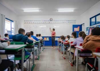 CEMAD Itinerante leva atendimento especializado a estudantes com dificuldades de aprendizagem em Anápolis