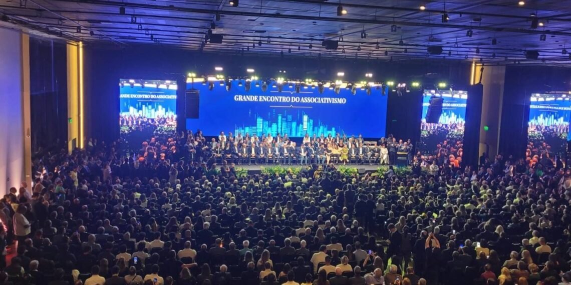 Em busca de apoio e propostas para a economia, setor produtivo debate prioridades com Flávio Bolsonaro em São Paulo